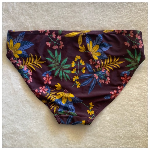 Mimi Maternity swim set tankini & bikini bottom - Picture 8 of 9